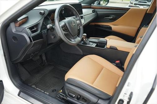 2022 Lexus ES 350 Base