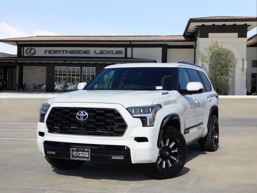 2023 Toyota Sequoia Platinum