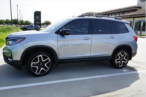2023 Honda Passport AWD Elite
