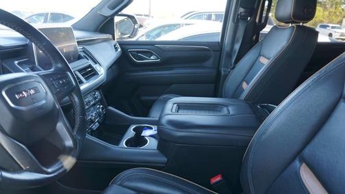 2022 GMC Yukon XL 4WD AT4