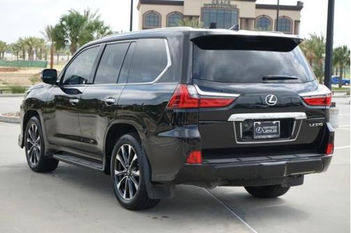 2021 Lexus LX 570 Three-Row