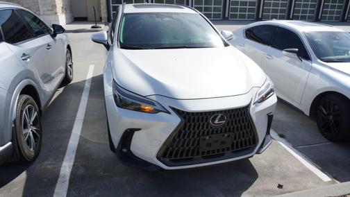 Eminent White Pearl 2024 Lexus NX 250 Premium