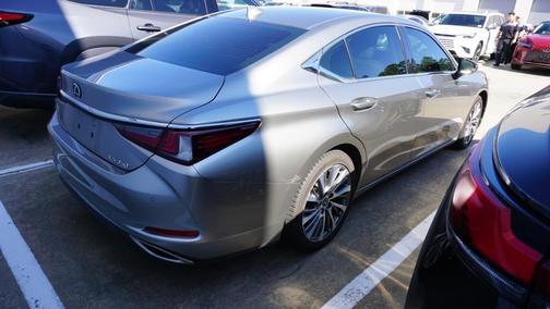 2020 Lexus ES 350 Base