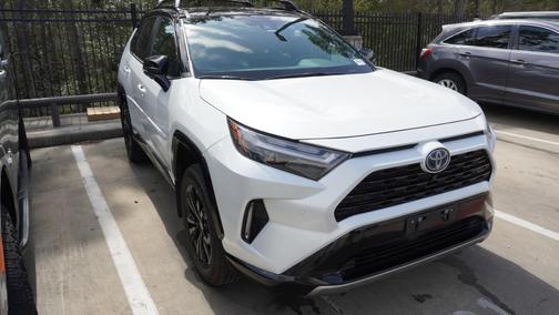 2023 Toyota RAV4 Hybrid SE