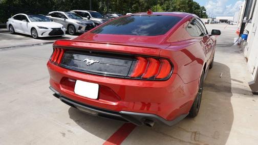 2020 Ford Mustang EcoBoost