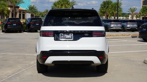 2023 Land Rover Discovery P300 S R-Dynamic