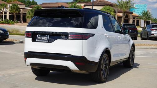 2023 Land Rover Discovery P300 S R-Dynamic