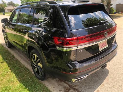 2024 Volkswagen Atlas 2.0T SE w/Technology 4MOTION