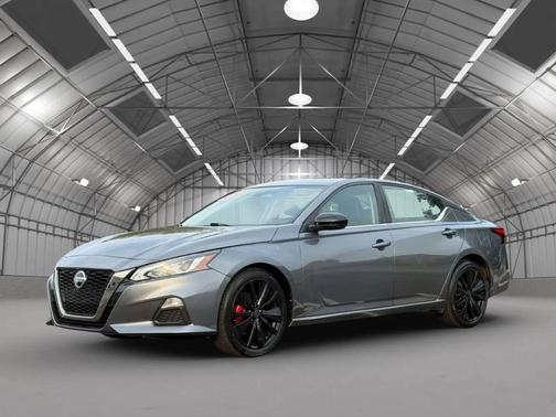 2021 Nissan Altima SR FWD