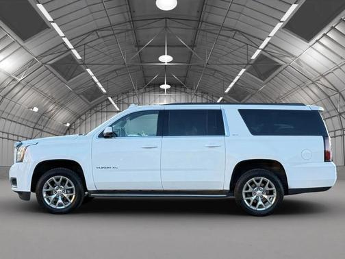 White 2016 GMC Yukon XL SLT