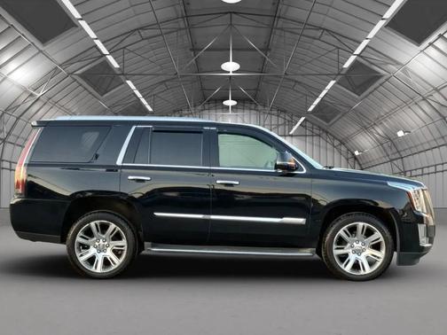 Black 2016 Cadillac Escalade Luxury