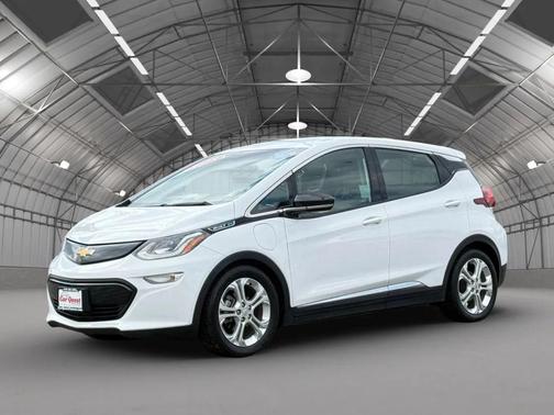Summit White 2018 Chevrolet Bolt EV LT