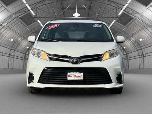 2020 Toyota Sienna LE