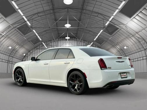 2021 Chrysler 300 S
