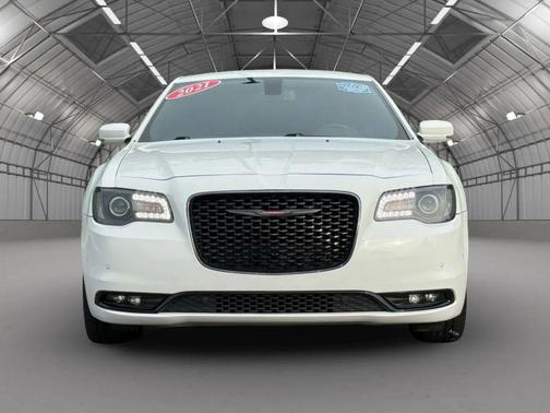 2021 Chrysler 300 S