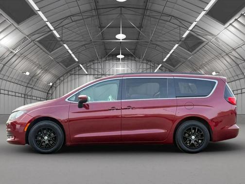 2020 Chrysler Voyager LXI