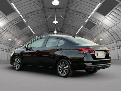 2021 Nissan Versa 1.6 SV