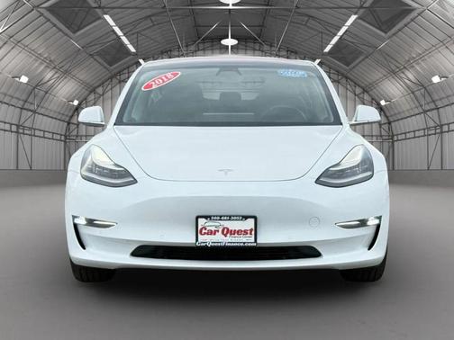 Pearl White Multi-Coat 2018 Tesla Model 3 Long Range