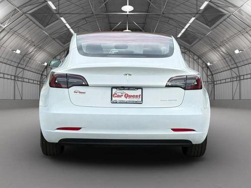 Pearl White Multi-Coat 2018 Tesla Model 3 Long Range