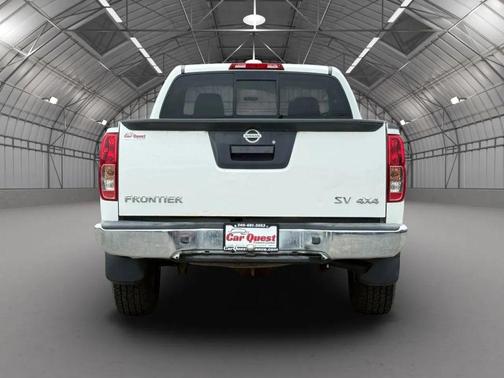 Glacier White 2019 Nissan Frontier SV