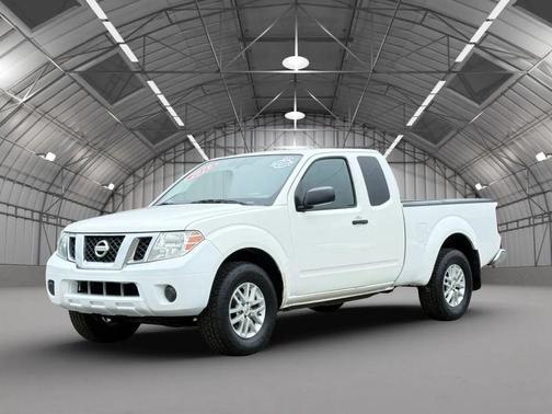Glacier White 2019 Nissan Frontier SV
