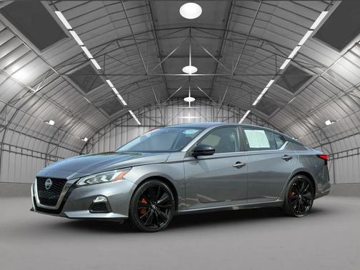 2021 Nissan Altima SR FWD