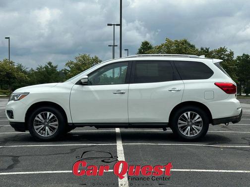 2020 Nissan Pathfinder SV 4WD