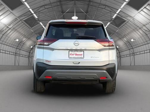 Brilliant Silver Metallic 2021 Nissan Rogue SV