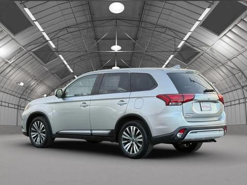 2020 Mitsubishi Outlander SP