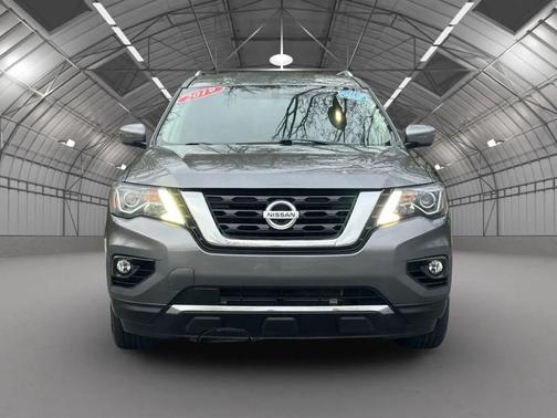 2019 Nissan Pathfinder SL