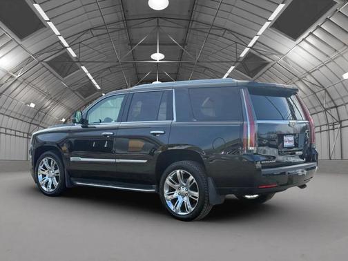 2016 Cadillac Escalade Luxury