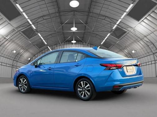 Electric Blue Metallic 2021 Nissan Versa 1.6 SV
