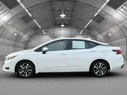 2024 Nissan Versa 1.6 SV