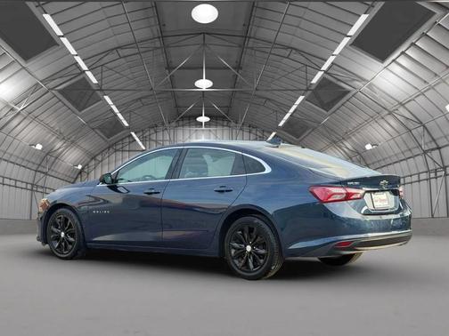Northsky Blue Metallic 2019 Chevrolet Malibu LT