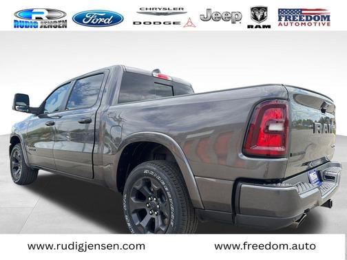 Granite Crystal Clearcoat Metallic 2026 RAM 1500 Big Horn/Lone Star