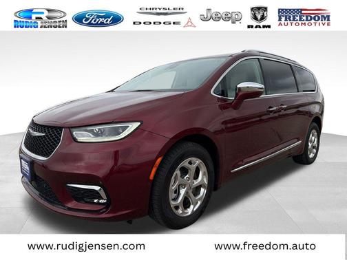 Velvet Red Pearlcoat 2021 Chrysler Pacifica Limited
