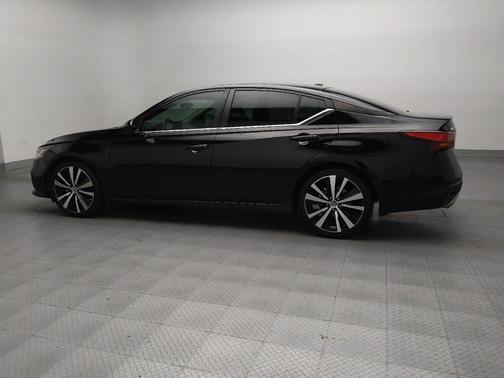 2020 Nissan Altima SR FWD