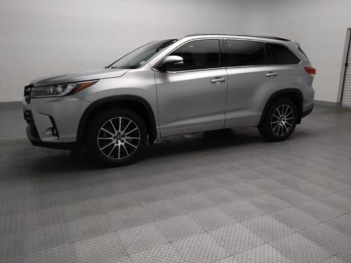2018 Toyota Highlander SE
