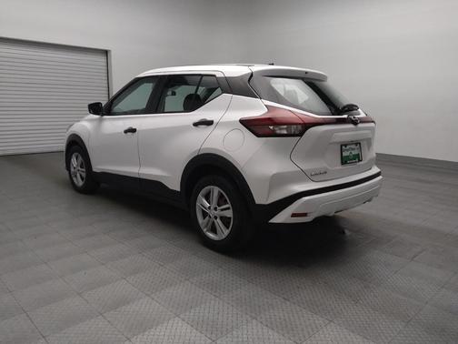2023 Nissan Kicks S
