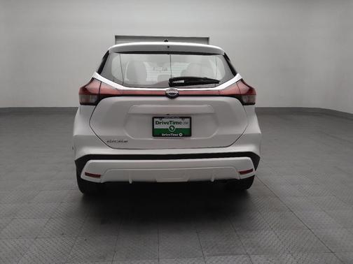 2023 Nissan Kicks S
