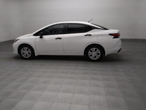 Fresh Powder 2024 Nissan Versa 1.6 S