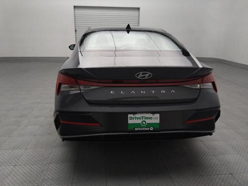2025 Hyundai ELANTRA SEL