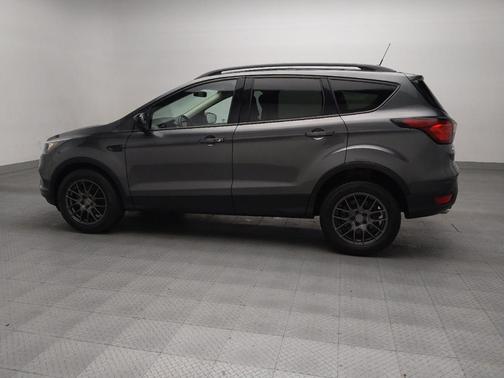 Magnetic Metallic 2019 Ford Escape SE