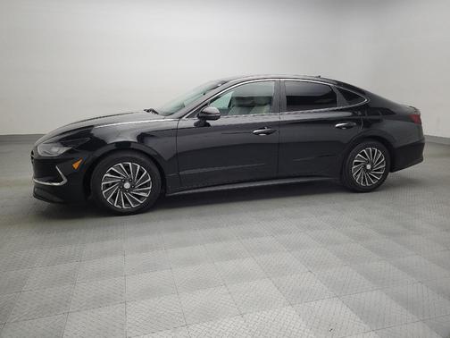 2023 Hyundai SONATA Hybrid SE