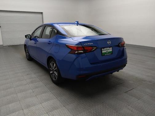 Electric Blue Metallic 2021 Nissan Versa 1.6 SV