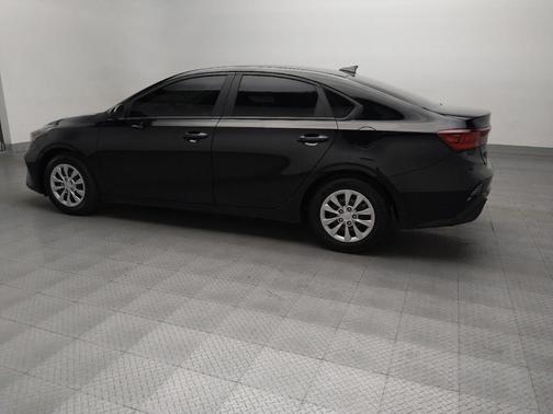 2024 Kia Forte LX