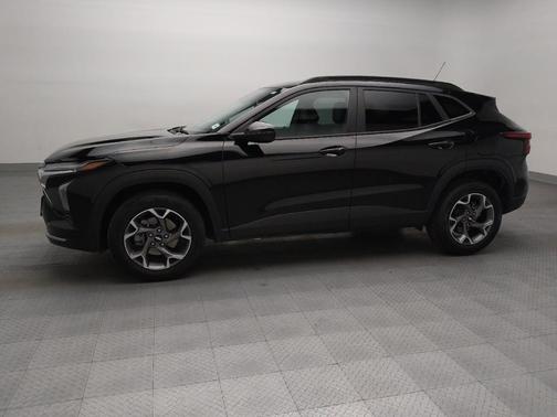 Mosaic Black Metallic 2024 Chevrolet Trax LT