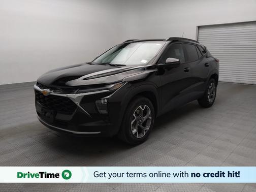 Mosaic Black Metallic 2024 Chevrolet Trax LT
