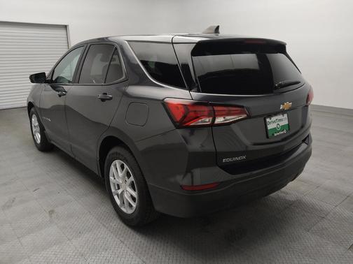 Iron Gray Metallic 2022 Chevrolet Equinox LS
