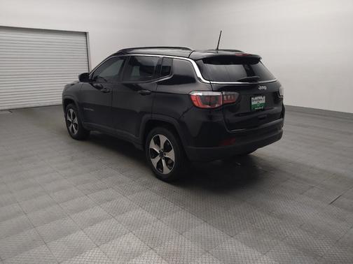 Diamond Black Crystal Pearlcoat 2017 Jeep New Compass Latitude